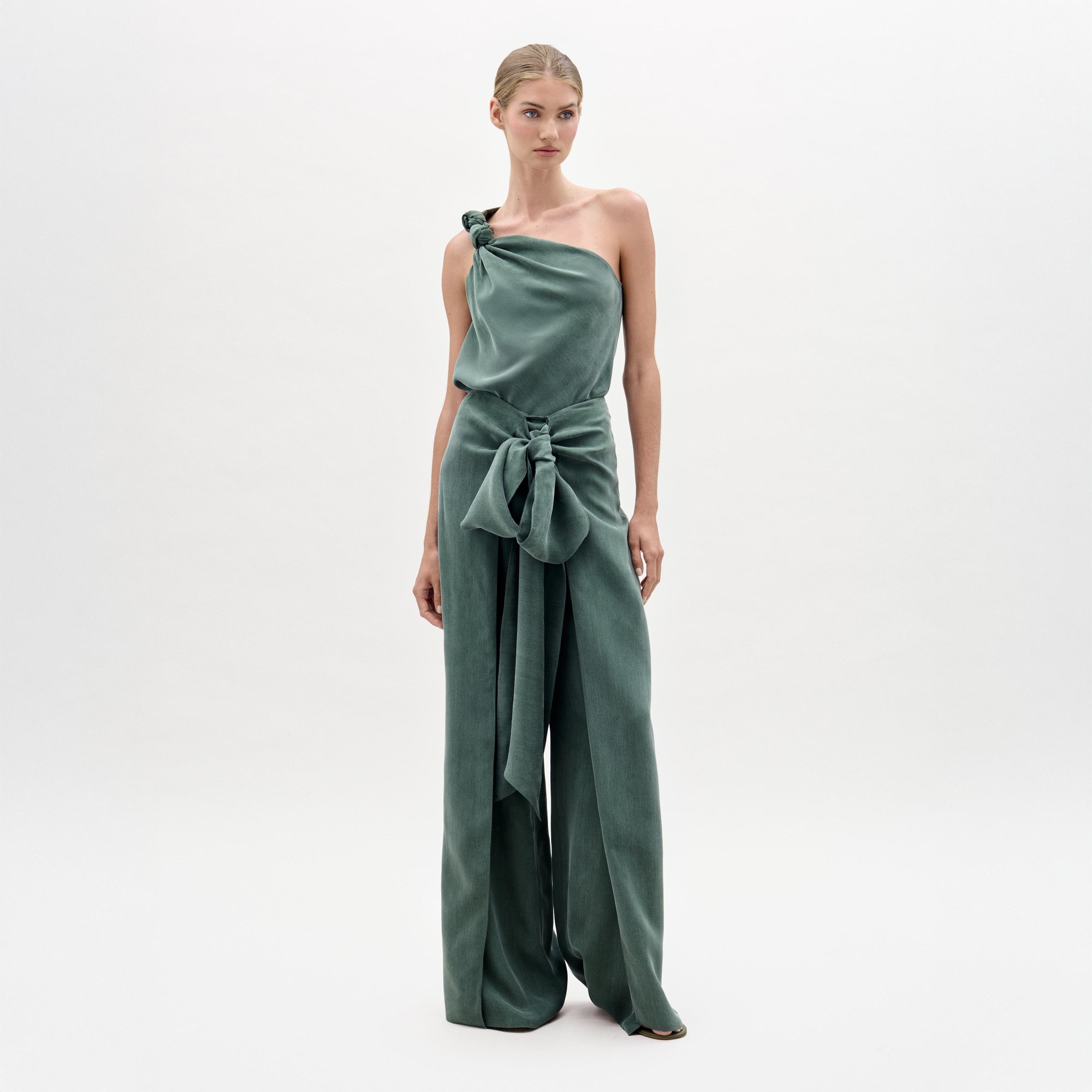 05___Arenzano_Pant___Hunter_Green___PRE_SPRING_2026_FRONT_0d5fd812-9889-47fc-96ce-b2d695153aef