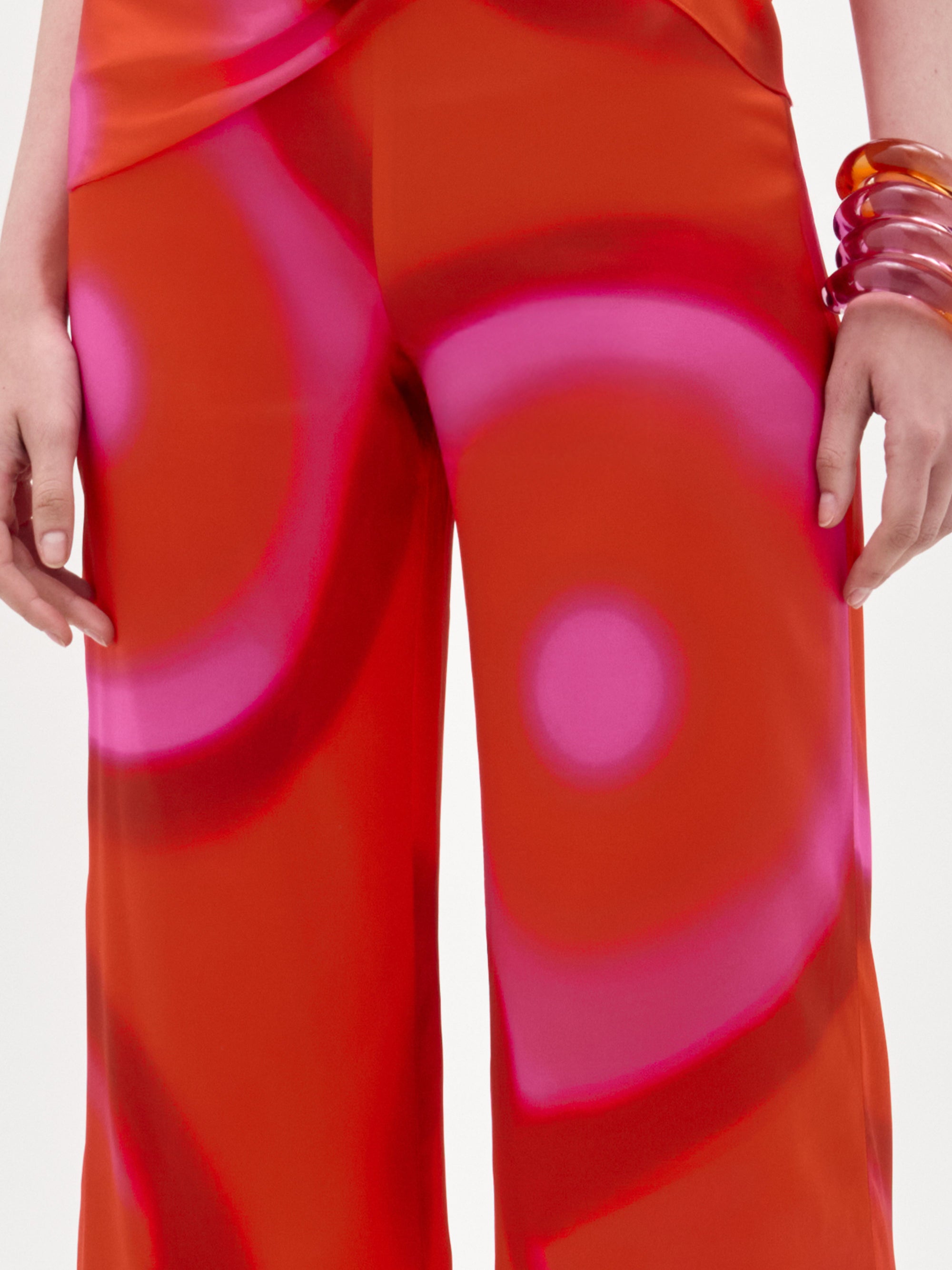 45___Andie_Pant___Orange_Abstract_Print___PRE_SPRING_2026_DETAIL