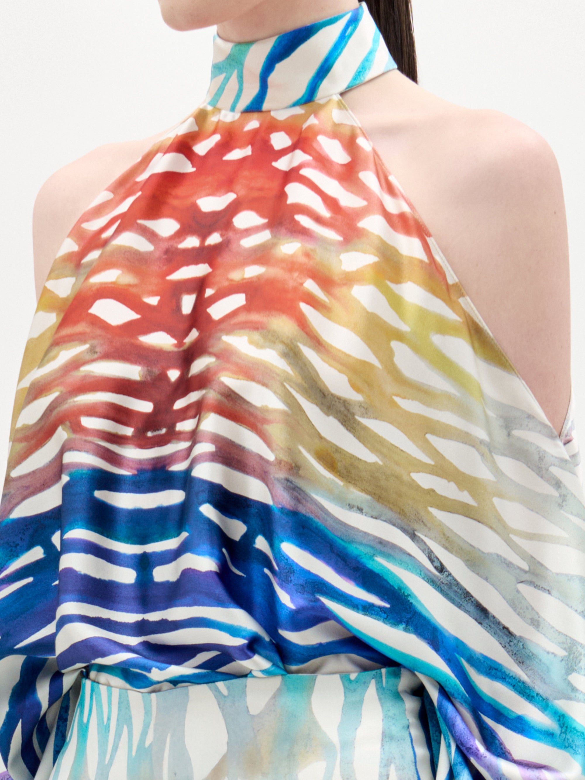 49_SafiraBlouse_CoralSymphony__PRESPRING2026_DETAIL