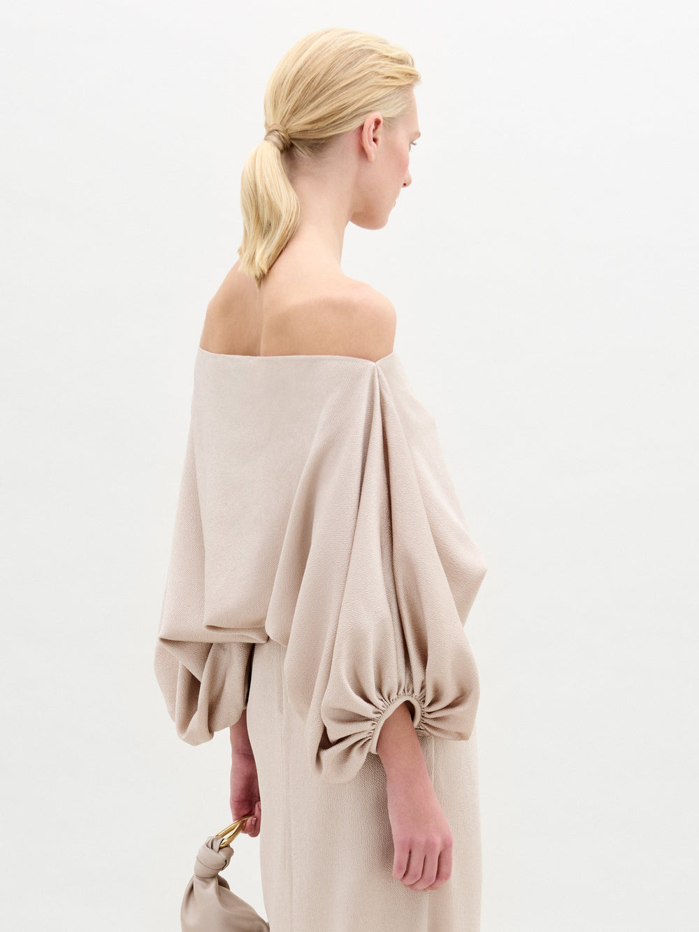 BELLAGIOBLOUSE-BEIGE_BACK_PRE-FALL2025__jpg