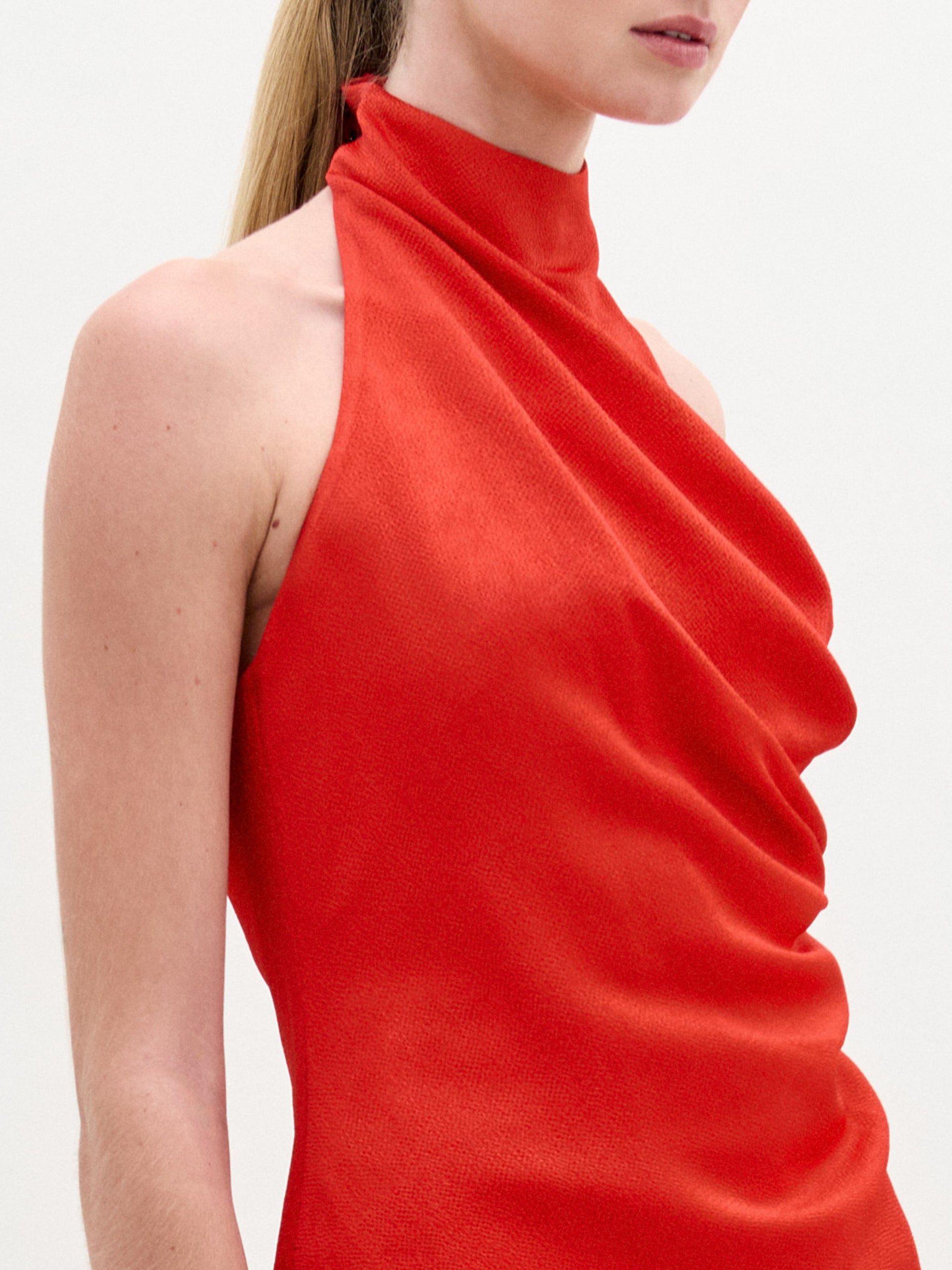 DINA_BLOUSE_-_PONCIANA_ROUGE_PALERMO_PANT_-_PONCIANA_ROUGE_FRONT_PRE-FALL_2025_1