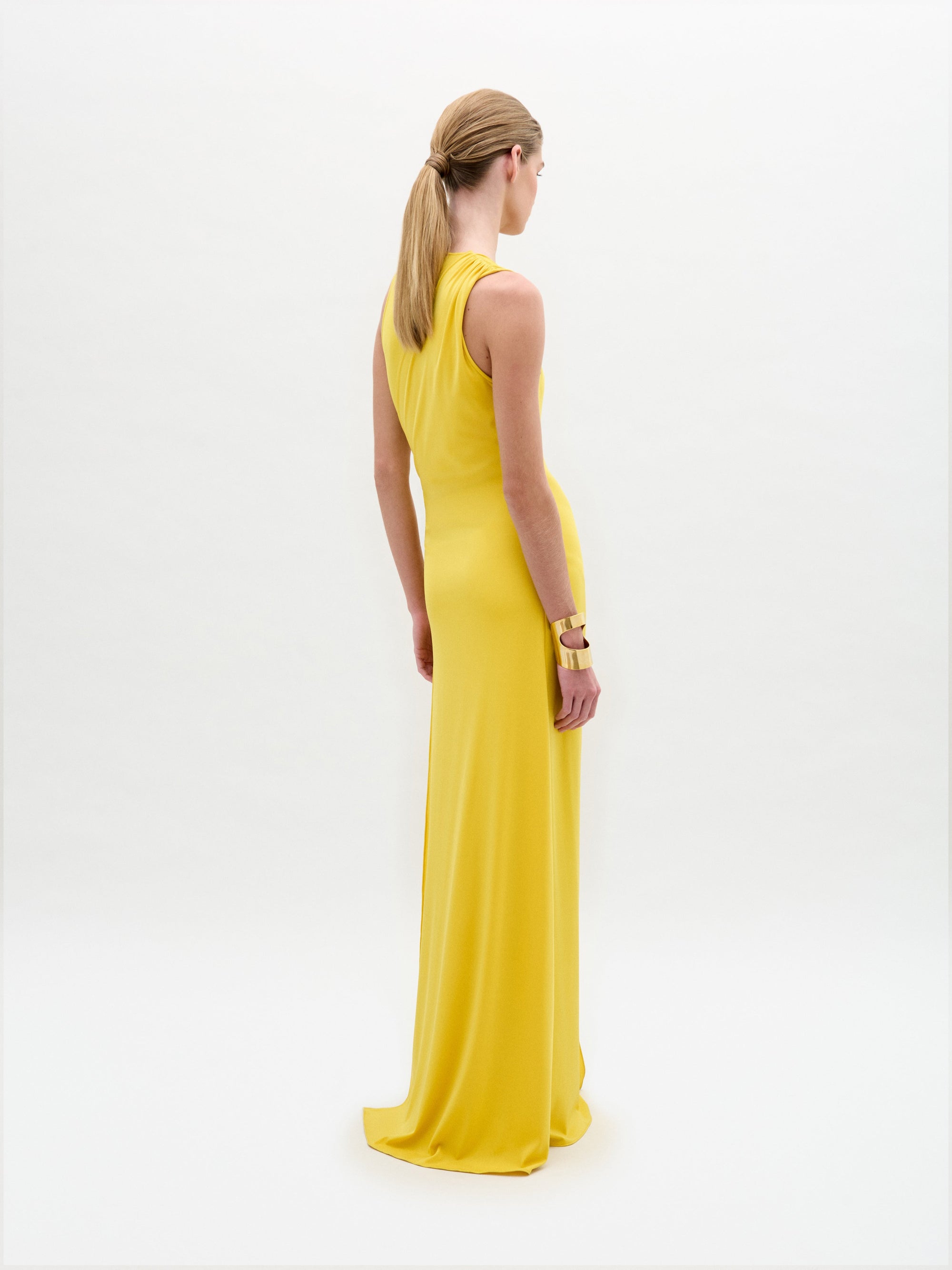 FADILADRESS-AMBER_Back_PRE-FALL2025__1
