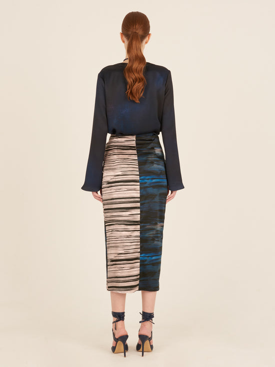 FW23-Ecomm-ImageryLilly-Blouse-Adrianne-Skirt2_2