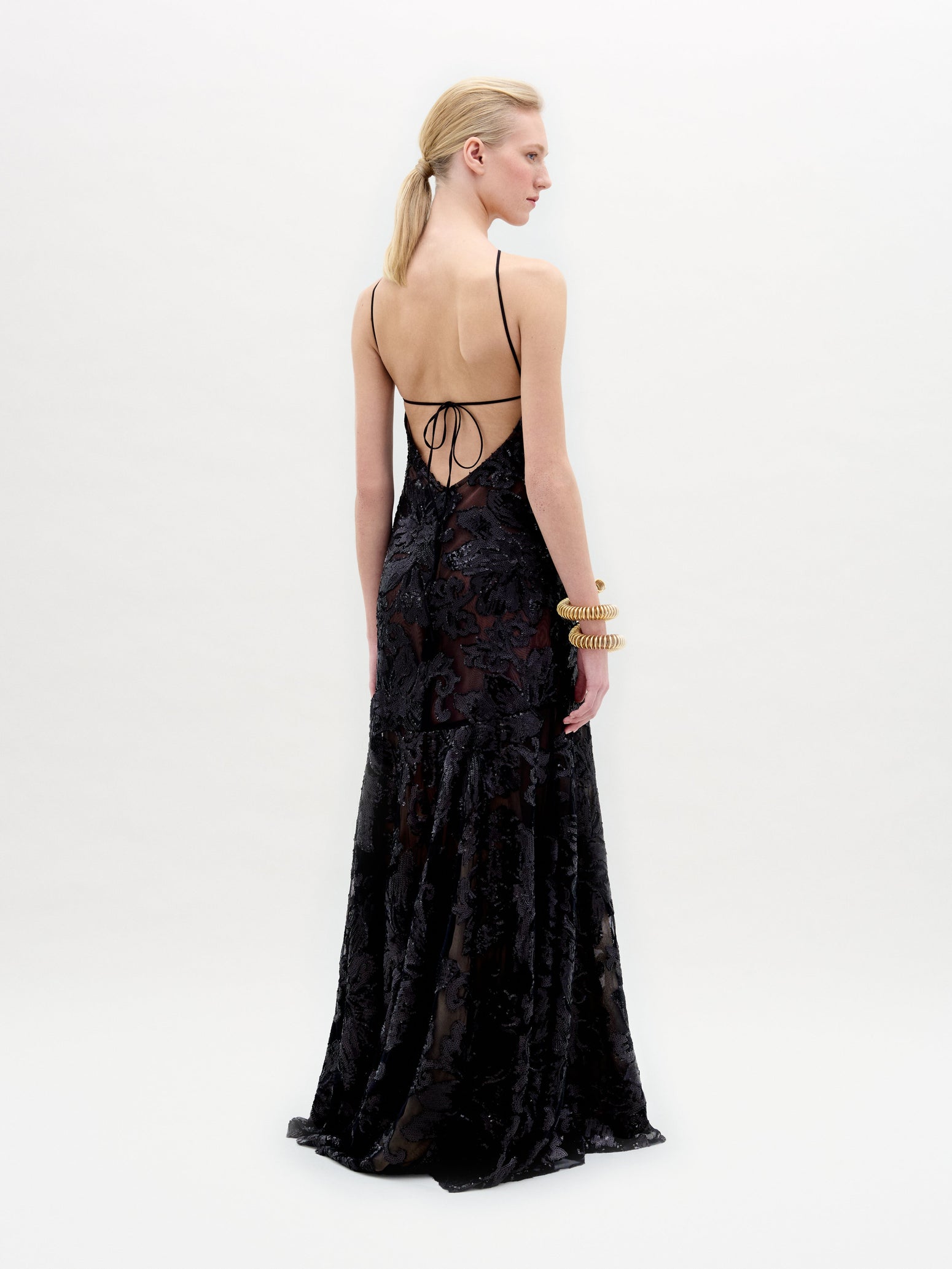 LOTTISEDRESS-BLACK_BACK_HolidayCapsule2025