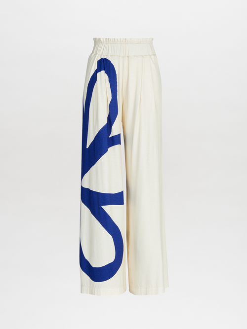 These white and blue wide leg pants are a relaxed flannel version of the Ovada Pant Neutral Bloom.