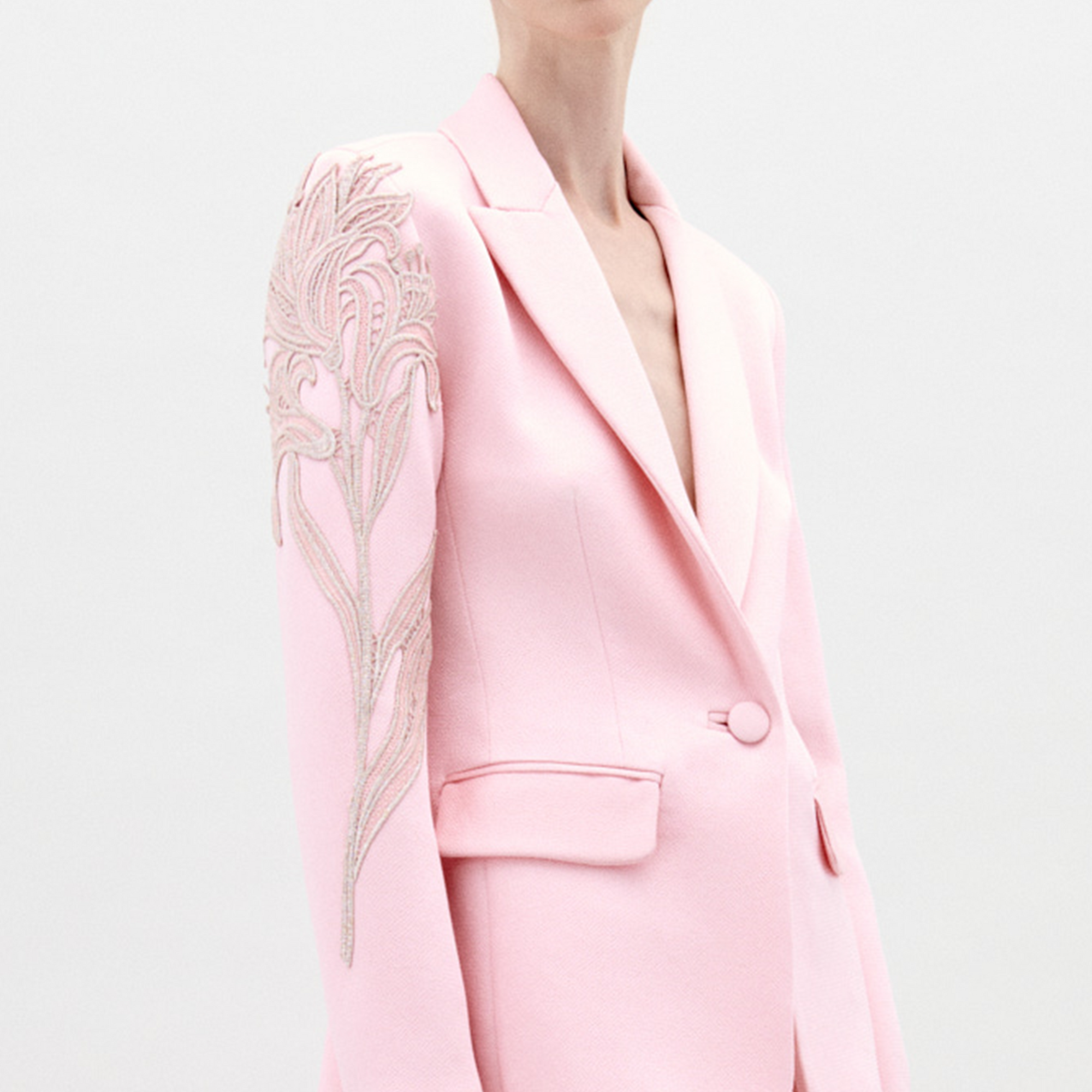 REBECA_JACKET_-_PINK_DETAIL_337167c8-dd89-4018-85a3-e8642270c0a8